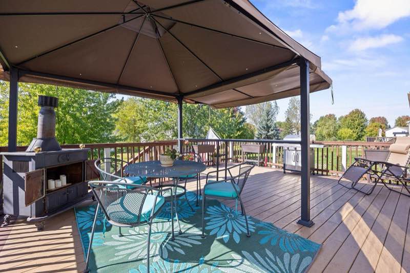 Deck